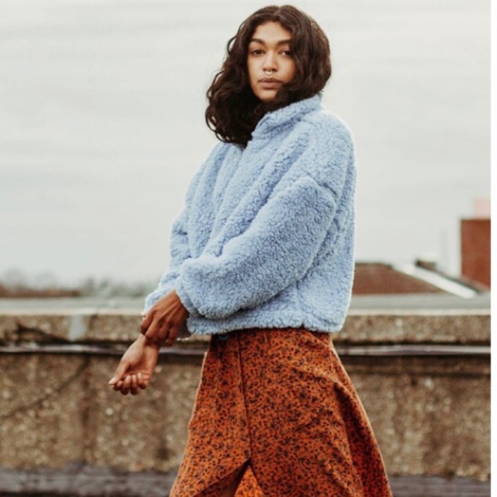 UO Fuzzy Teddy Jacket with Drawstring - Picture 7 of 7